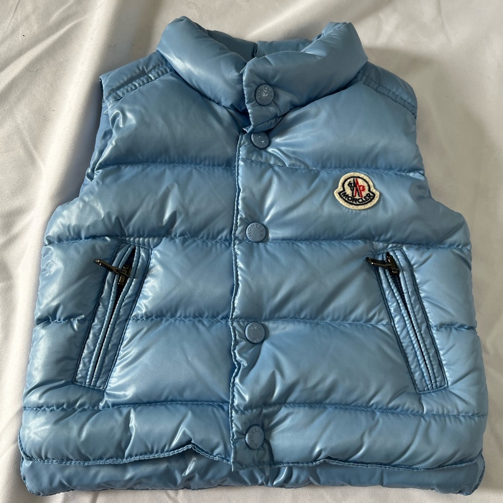 Moncler baby puffy vest. Only worn once!